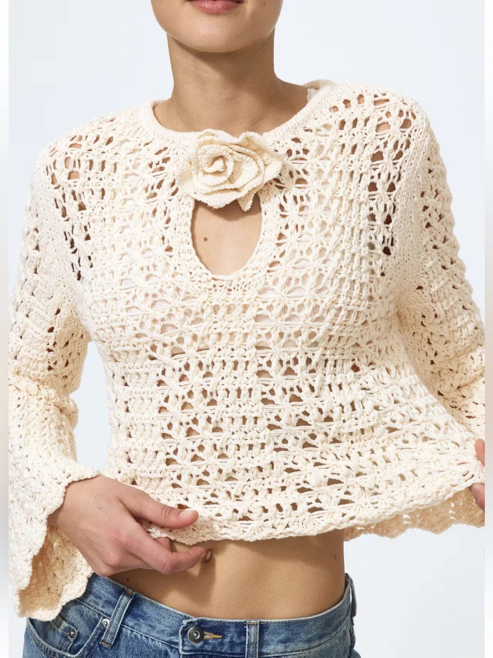 H&M NWT CREAM APPLIQUÉD CROCHET-LOOK TOP SIZE SMALL